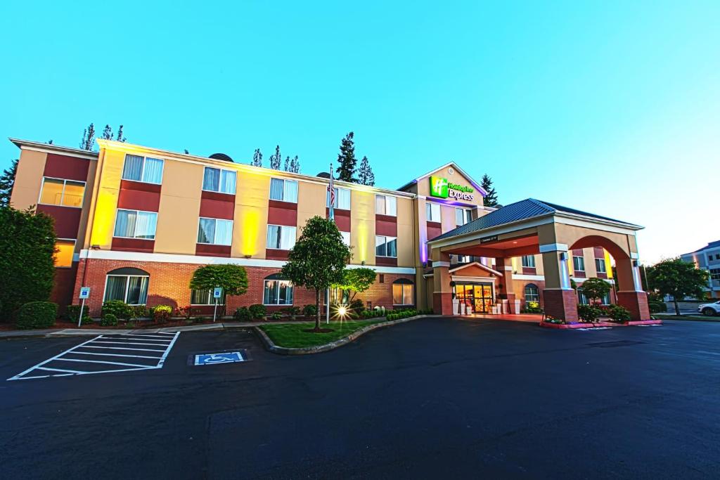 Holiday Inn Express Bothell - Canyon Park an IHG Hotel Main image 2